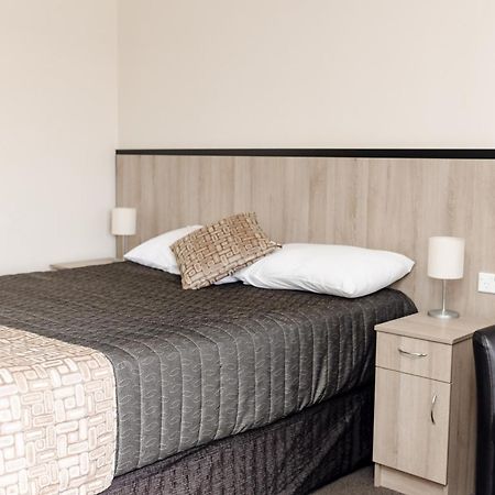 Starline Motor Inn Miles ภายนอก รูปภาพ