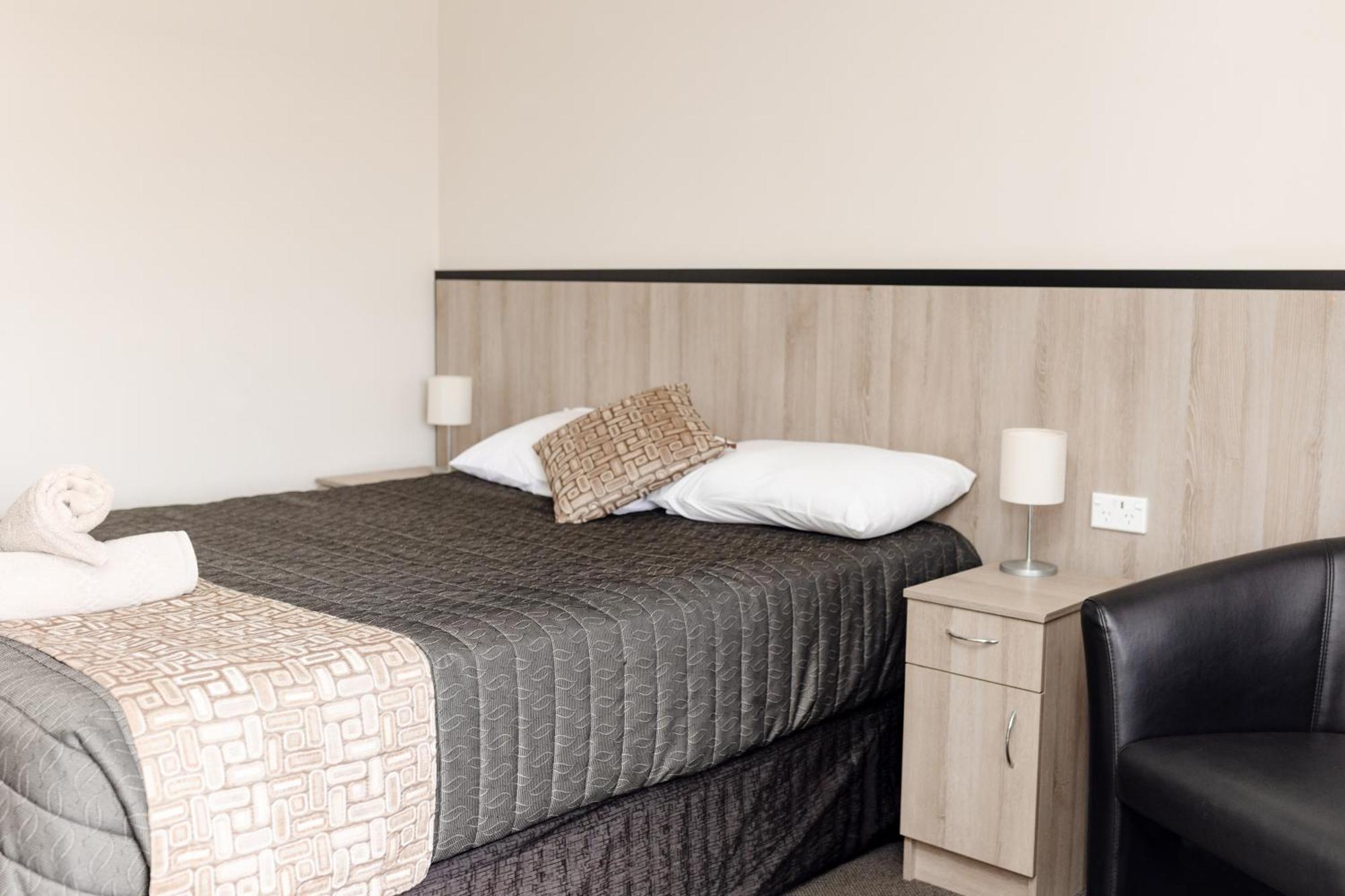Starline Motor Inn Miles ภายนอก รูปภาพ